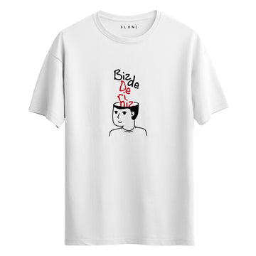 Biz de Deriniz - Regular T-Shirt