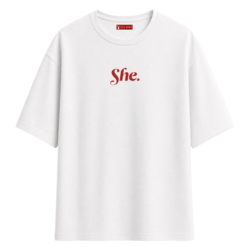 She - Oversize T-Shirt